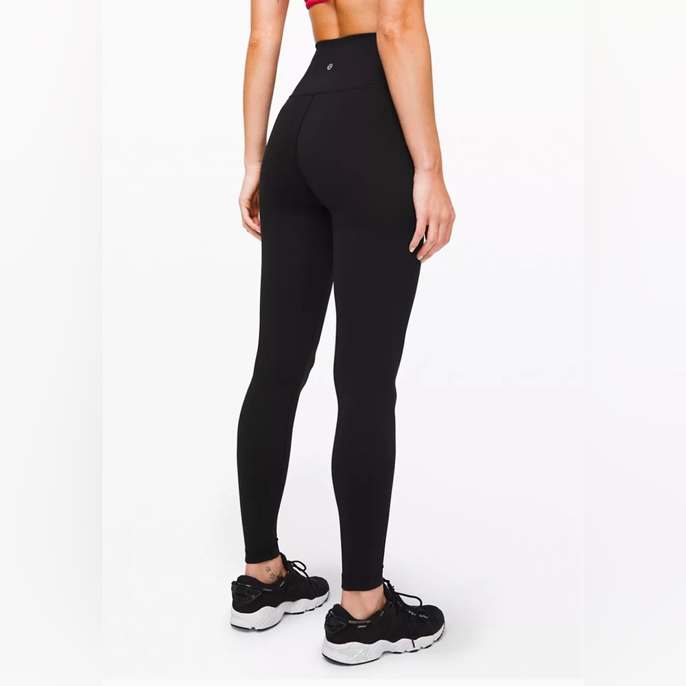 black lulu leggings